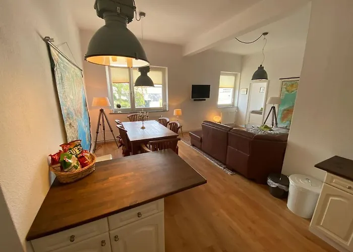 Helle 3-zimmerwohnung In Uninaehe